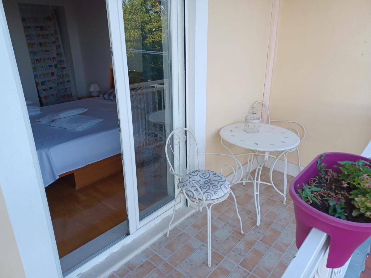Lara Apartment Solin Cameră foto